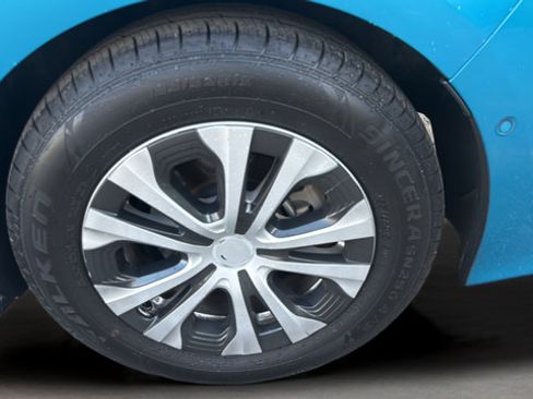 Used 2021 Toyota Prius Prime Limited FWD image 34