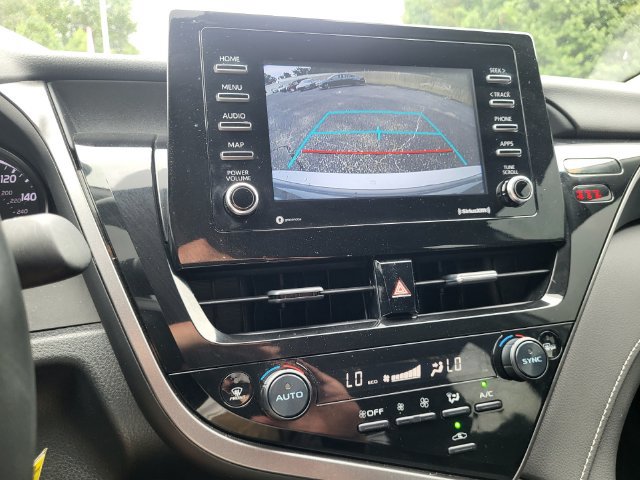 Used 2024 Toyota Camry SE FWD image 14