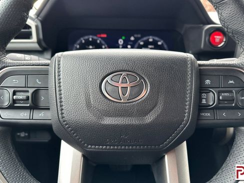 Used 2025 Toyota Tacoma TRD Off-Road image 26