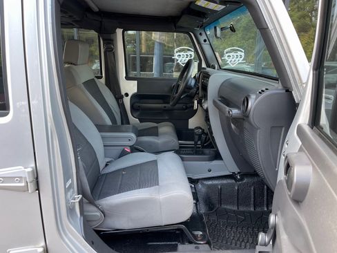 Used 2009 Jeep Wrangler Unlimited X AWD/4WD image 20