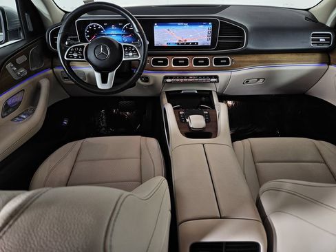 Used 2021 Mercedes-Benz GLE 350 w/ AMG Line Exterior image 8