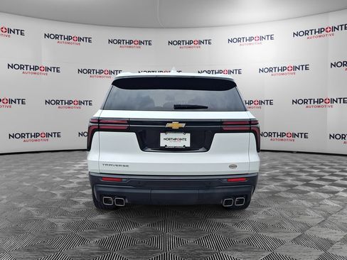 Used 2024 Chevrolet Traverse LS FWD image 5