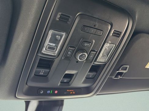 Used 2021 Chevrolet Tahoe RST w/ Luxury Package image 34