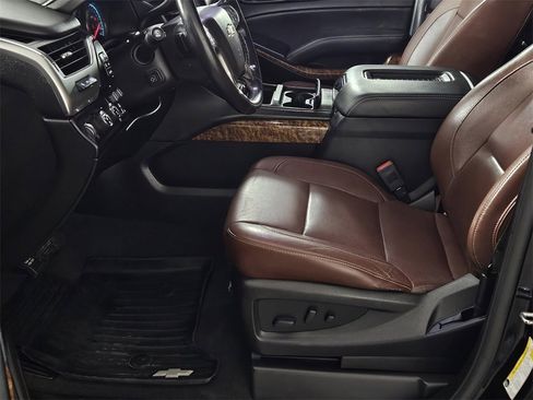 Used 2019 Chevrolet Tahoe Premier w/ Premier Plus Edition image 26