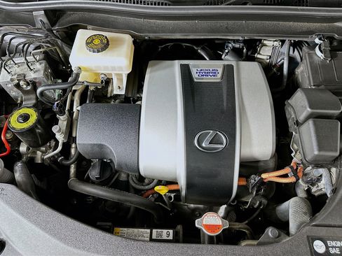 Used 2017 Lexus RX 450h AWD image 35