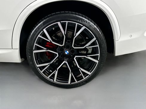 New 2025 BMW X5 M Competition w/ Executive Package image 32