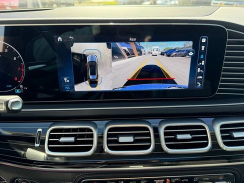 Used 2024 Mercedes-Benz GLE 580 4MATIC image 24