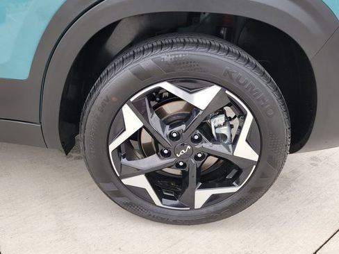 Used 2026 Kia Seltos EX AWD/4WD image 19