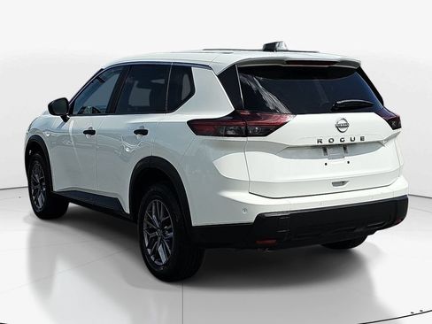 Used 2024 Nissan Rogue S FWD image 8