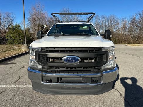 Used 2022 Ford F350 XL w/ Power Equipment Group image 9