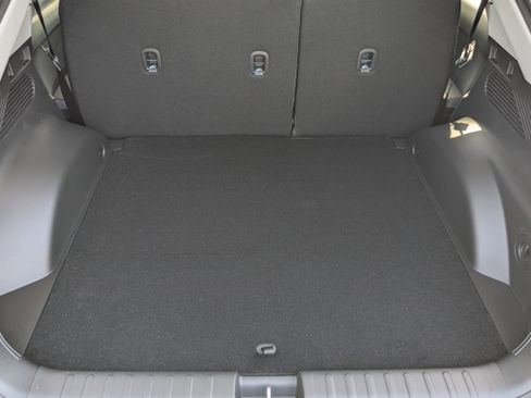 New 2025 Hyundai Ioniq 5 SE image 17