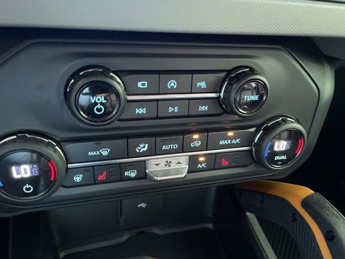 Used 2023 Ford Bronco Badlands AWD/4WD image 21