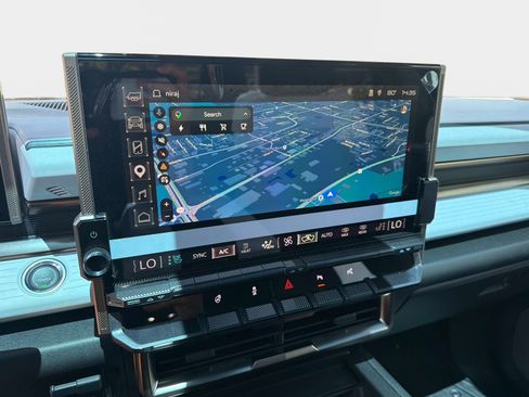 Used 2024 GMC Hummer EV 2X AWD/4WD image 22