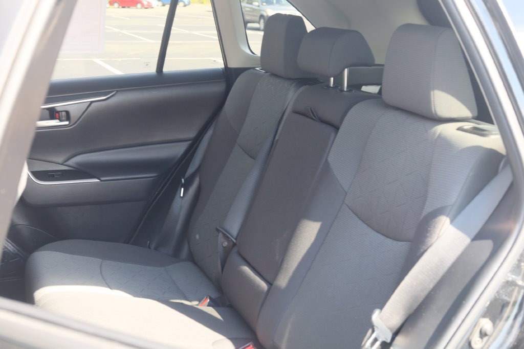 Used 2023 Toyota RAV4 XLE AWD/4WD image 20