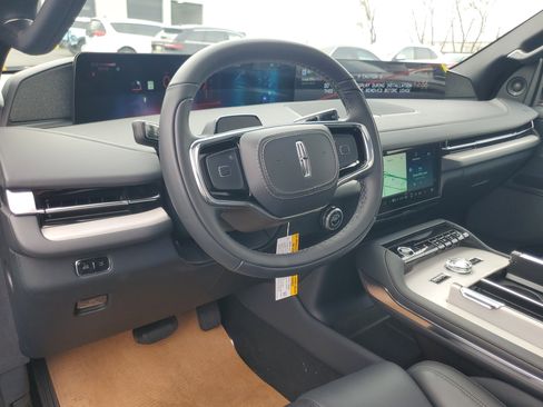 New 2026 Lincoln Navigator L Reserve image 14