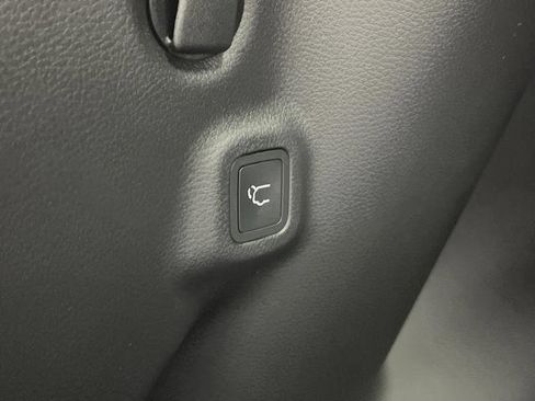 New 2026 Jeep Compass Latitude image 14