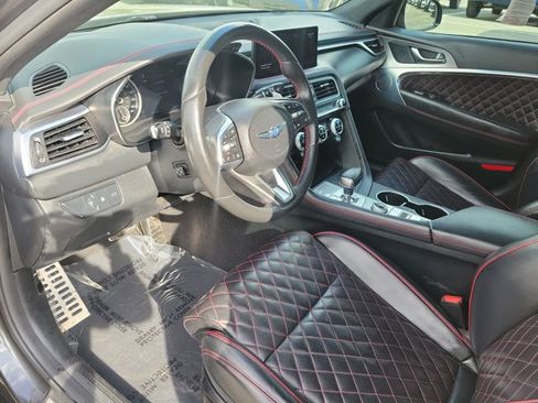 Used 2022 Genesis G70 3.3T image 15