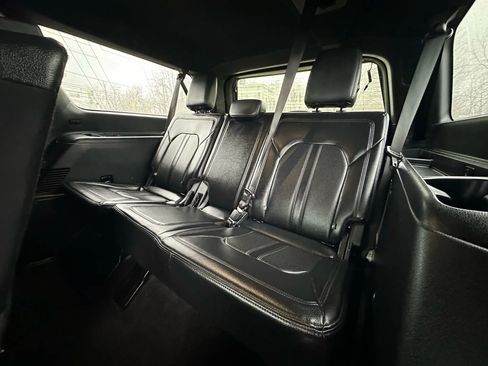 Used 2018 Ford Expedition Max Limited image 19
