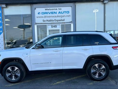 Used 2022 Jeep Grand Cherokee Limited 4xe w/ Luxury Tech Group II image 37