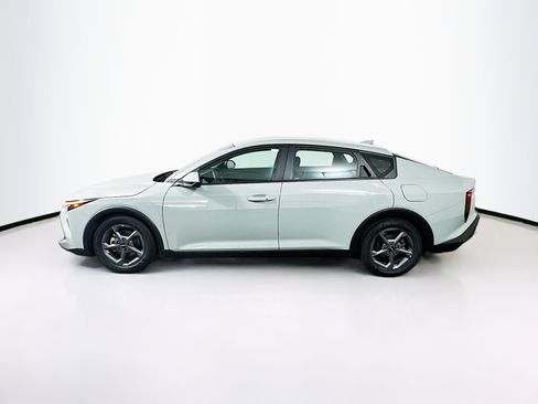 Used 2025 Kia K4 LXS image 4