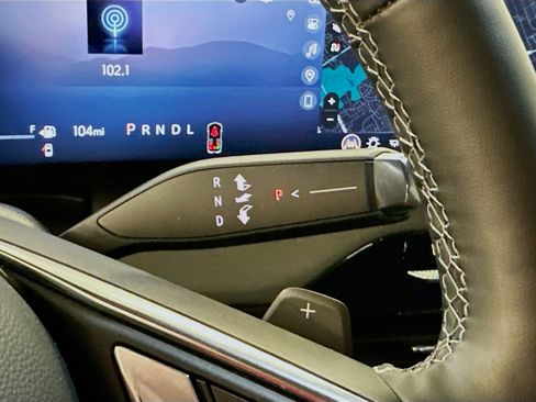 Used 2025 Buick Enclave Preferred image 25