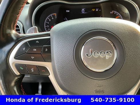 Used 2021 Jeep Grand Cherokee Trailhawk w/ Premium Lighting Group AWD/4WD image 32