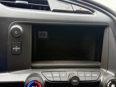 Used 2014 Chevrolet Corvette Stingray Coupe image 25