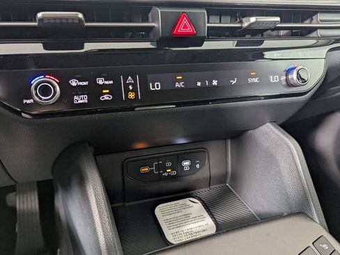 New 2026 Kia Sportage SX FWD image 19