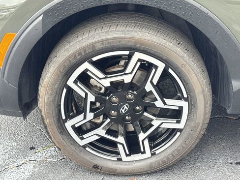 Used 2025 Hyundai Santa Cruz Limited image 11