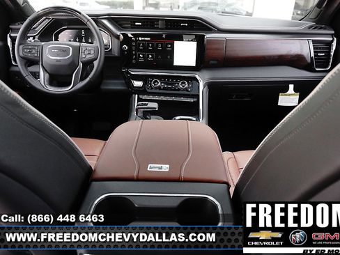 New 2025 GMC Sierra 1500 Denali Ultimate image 11