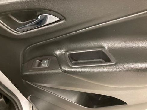 Used 2019 Chevrolet Equinox LT AWD/4WD image 38