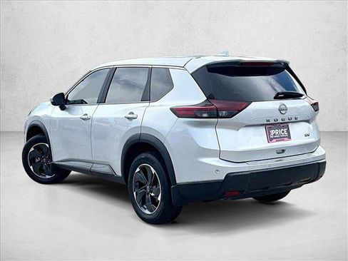 Used 2024 Nissan Rogue SV FWD image 13