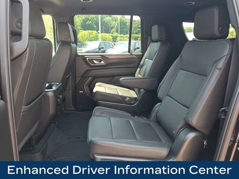 Used 2024 Chevrolet Suburban Z71 w/ Z71 Off-Road Package AWD/4WD image 18