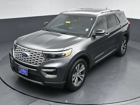 Used 2020 Ford Explorer Platinum w/ Premium Technology Package AWD/4WD image 49