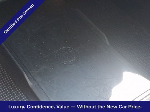 Certified 2025 Volvo XC40 B5 Core AWD/4WD image 28