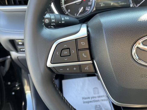 Used 2022 Toyota Highlander XSE AWD/4WD image 20