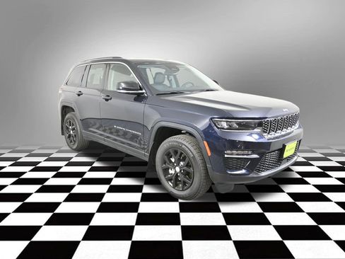 Used 2023 Jeep Grand Cherokee Limited image 12