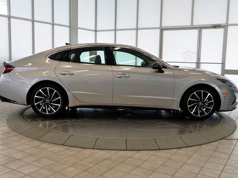 Used 2020 Hyundai Sonata SEL Plus w/ Tech Package image 9