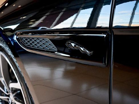 Used 2024 Jaguar XF R-Dynamic SE image 52