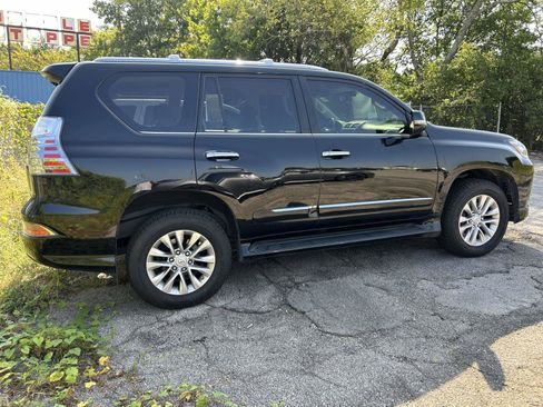 Used 2019 Lexus GX 460 Premium AWD/4WD image 2