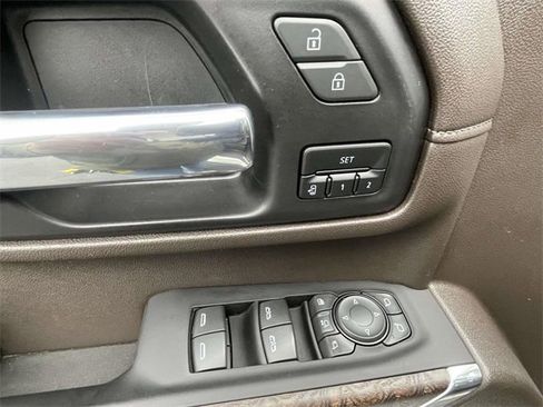 Certified 2022 GMC Sierra 2500 Denali w/ Denali Ultimate Package image 19