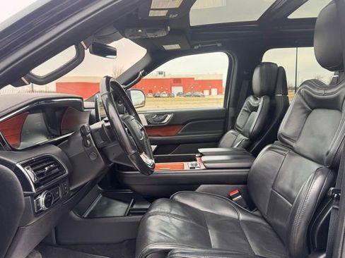 Used 2019 Lincoln Navigator L Reserve AWD/4WD image 8