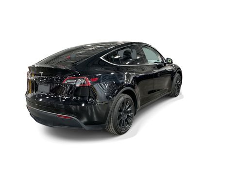 Certified 2023 Tesla Model Y Long Range AWD/4WD image 6