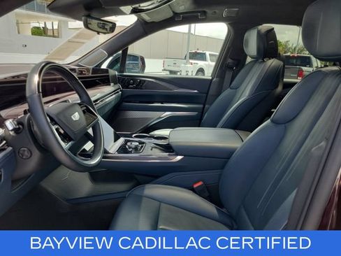 Certified 2025 Cadillac Escalade IQ Luxury 2 w/ LPO, Premium Carpet Package AWD/4WD image 18