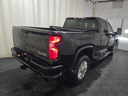 Used 2020 Chevrolet Silverado 3500 High Country w/ Z71 Off-Road Package image 5
