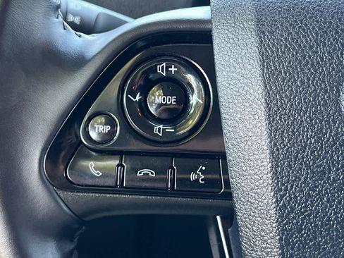 Used 2022 Toyota Prius Prime LE FWD image 30