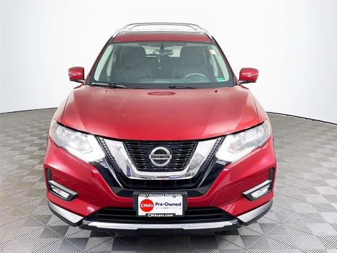 Used 2018 Nissan Rogue SV w/ Sun & Sound Touring Package AWD/4WD image 2