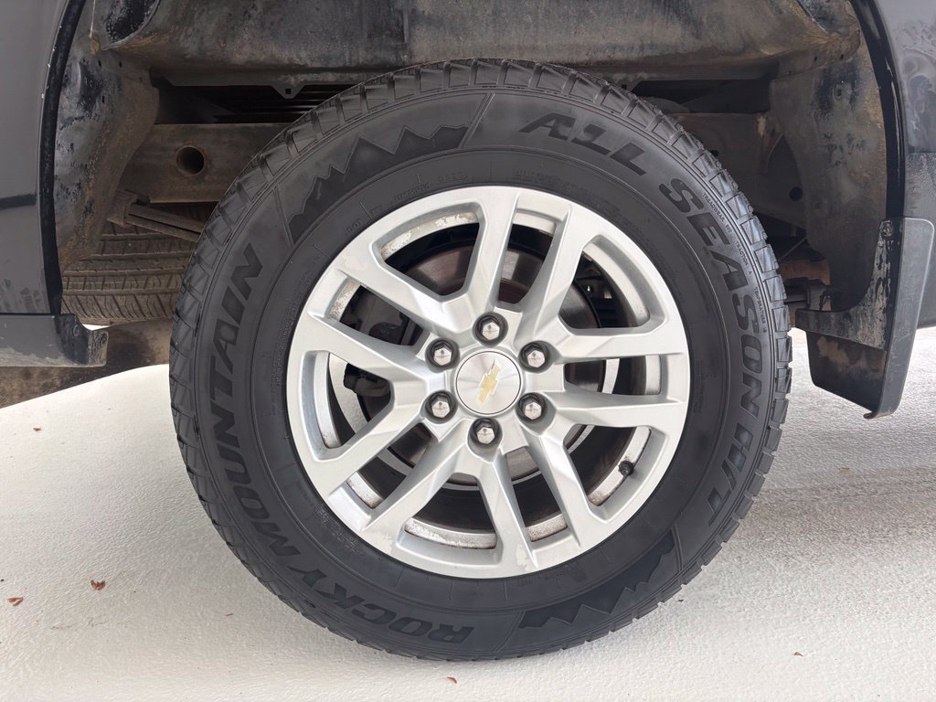 Used 2021 Chevrolet Silverado 1500 LT AWD/4WD image 20