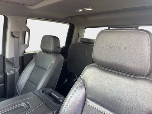 Used 2020 GMC Sierra 1500 Denali w/ Denali Ultimate Package AWD/4WD image 17