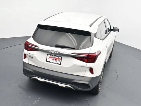 Used 2022 Kia Seltos LX AWD/4WD image 25